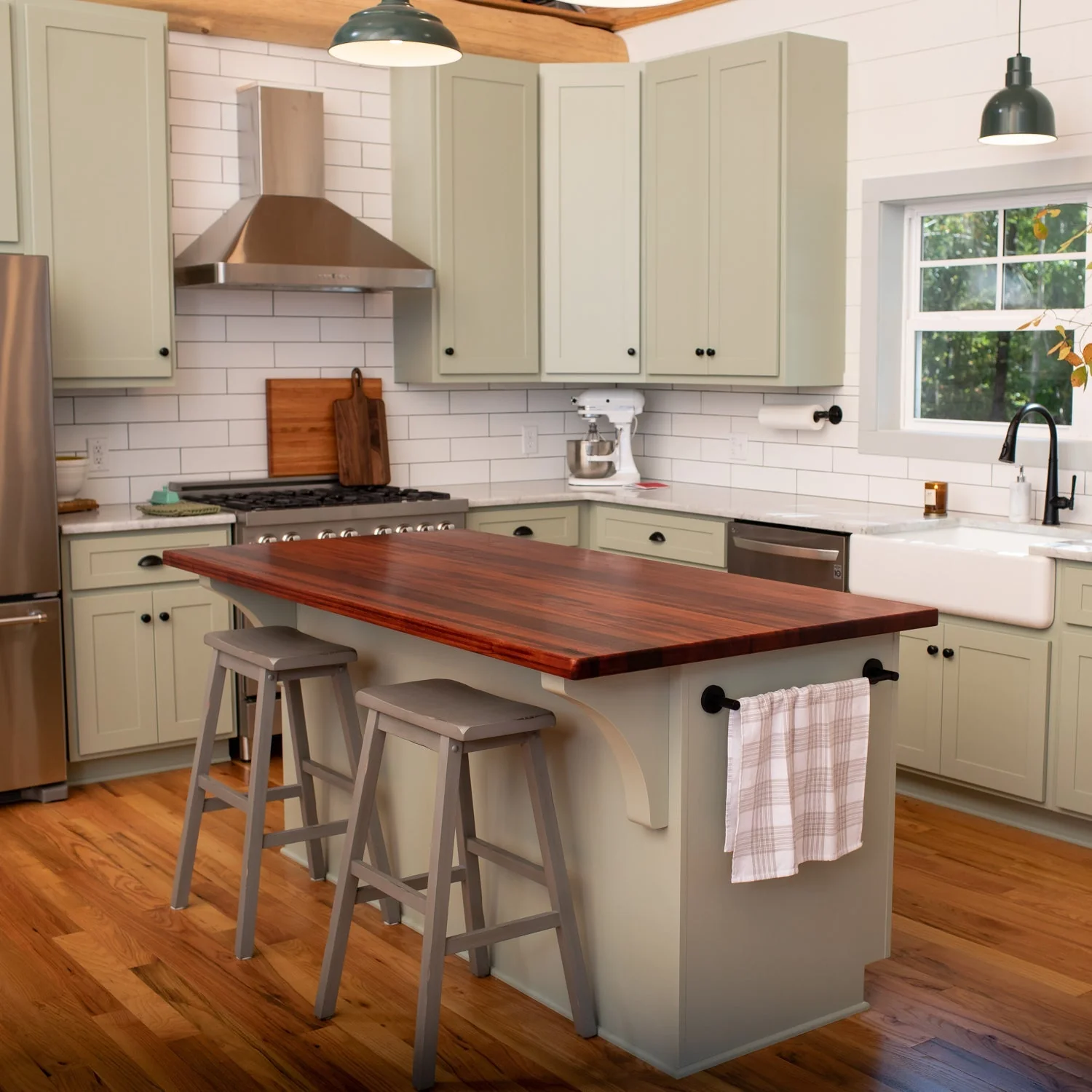 Mahogany Island Top Polyurethane Finish - Image 4
