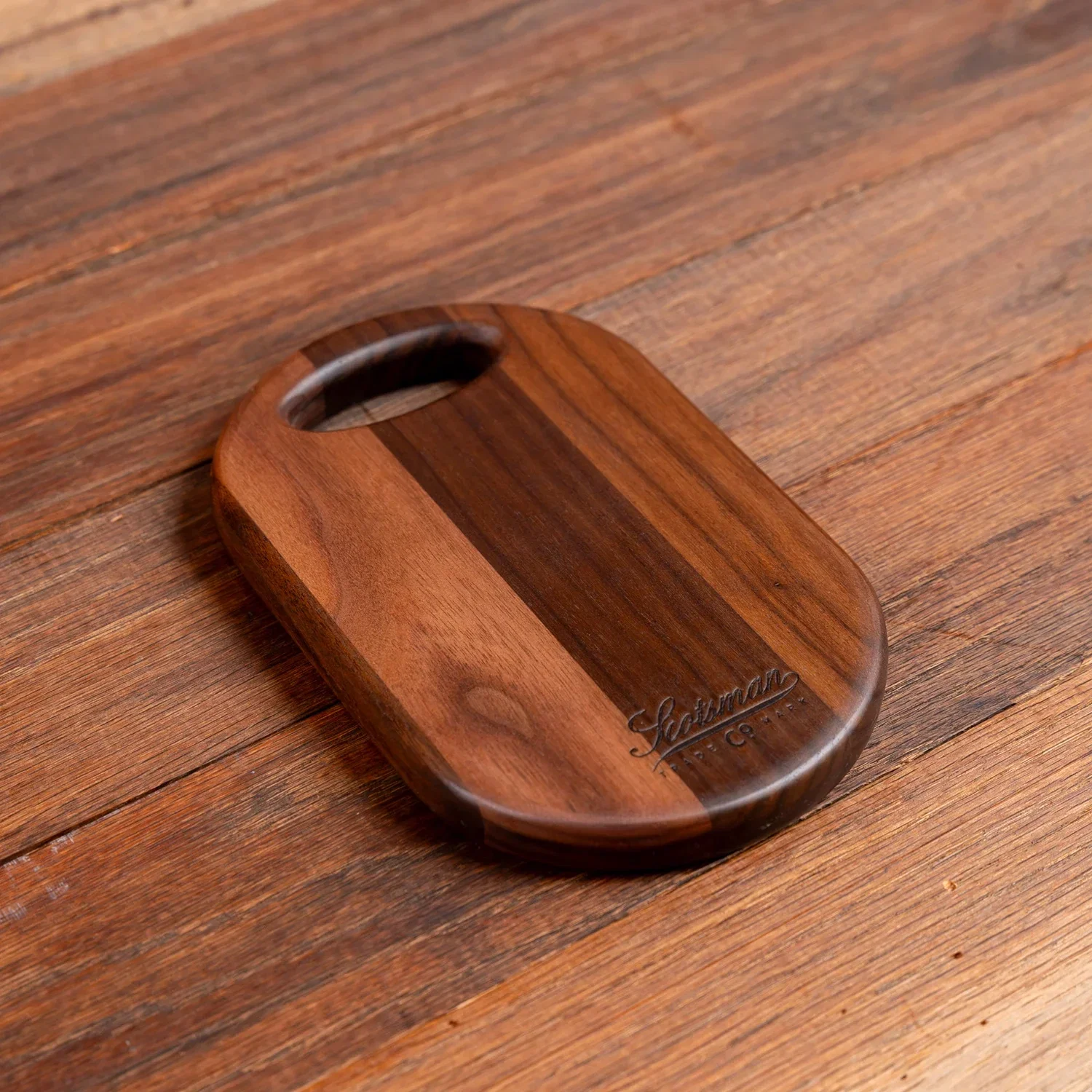 Walnut Oval Cheese Board - Image 7