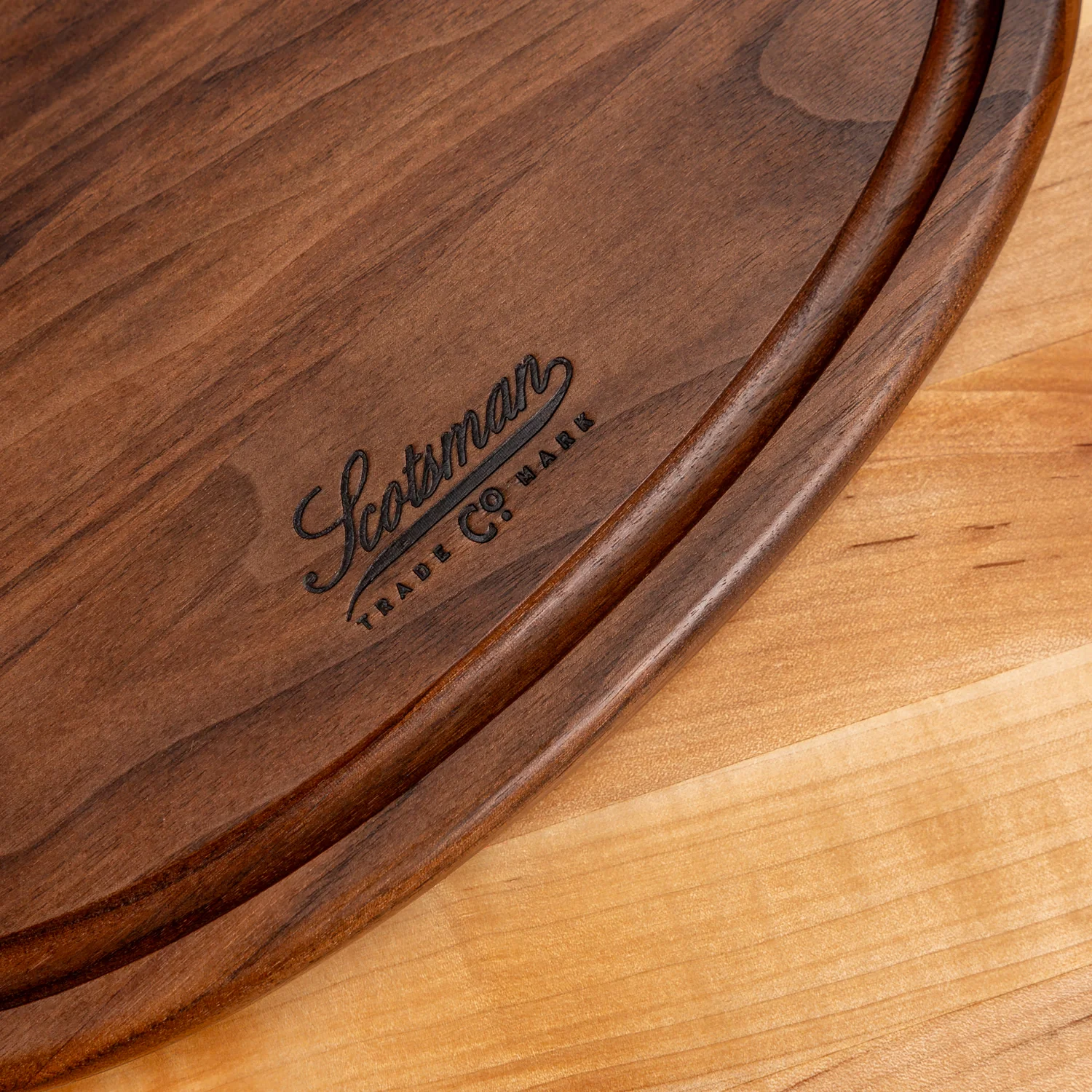 Walnut Oval Serving Board with Juice Groove - Image 4